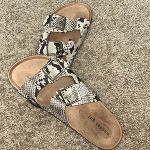 Madden girl Sandals